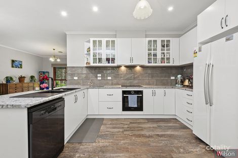 Property photo of 20 Timbertop Drive Mount Helen VIC 3350