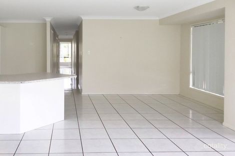 Property photo of 5 Bowerbird Court Cashmere QLD 4500