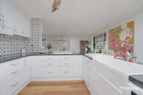 Property photo of 22 Short Street Armidale NSW 2350