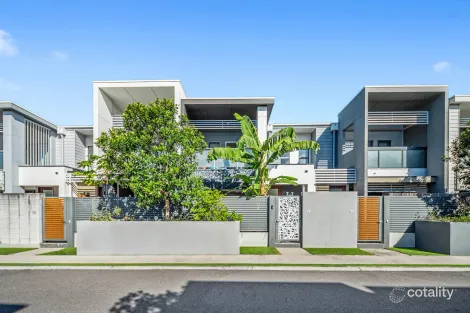 73/1 Vue Bvd, Robina, QLD 4226