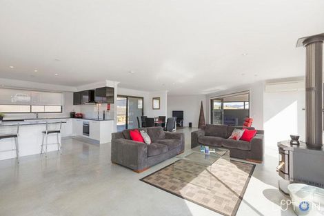 Property photo of 19 Jim Bradley Crescent Uriarra Village ACT 2611