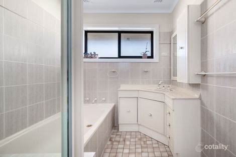 Property photo of 4 Lindley Avenue Macquarie Fields NSW 2564