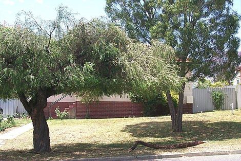 Property photo of 114 Lansdowne Road Kensington WA 6151