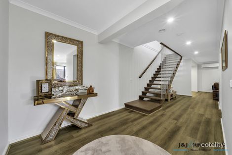 Property photo of 64 Fenway Boulevard Clyde North VIC 3978
