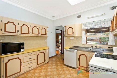 Property photo of 14 Macken Crescent Oatley NSW 2223