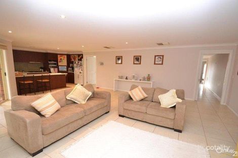 Property photo of 5 Victoria Place Echuca VIC 3564