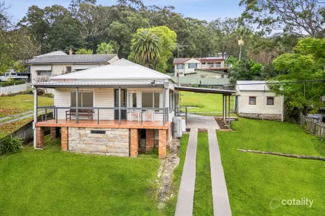 31 Brisbane Water Dr, Point Clare, NSW 2250