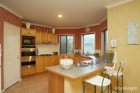 Property photo of 16 Windsor Drive Lysterfield VIC 3156