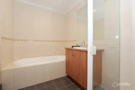 Property photo of 11 Watling Grove Ferntree Gully VIC 3156