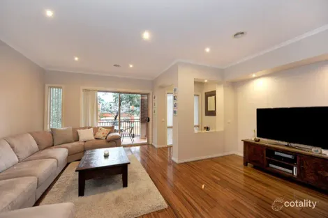 Property photo of 11 Watling Grove Ferntree Gully VIC 3156