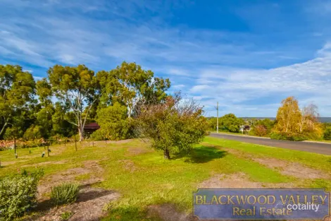 8 Cutmore Cres, Bridgetown, WA 6255