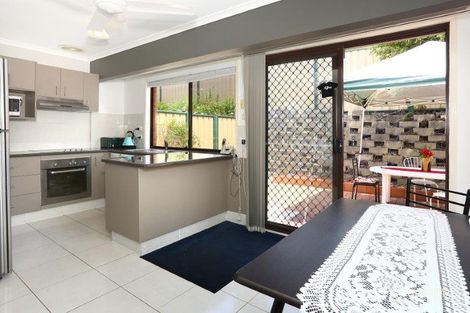 Property photo of 22/11-15 Lindfield Road Helensvale QLD 4212