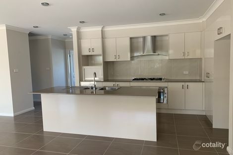 Property photo of 13 Wagtail Close Calala NSW 2340