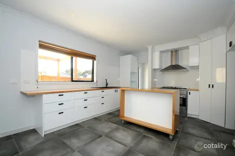 Property photo of 5B Scarlett Avenue Carrum Downs VIC 3201