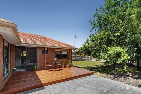 Property photo of 12 Hinkler Drive Mill Park VIC 3082