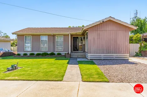 11 Owen St, Kennington, VIC 3550