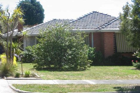 74 Robinlee Ave, Burwood East, VIC 3151