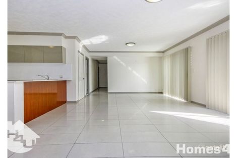 Property photo of 4/7-9 Sutton Street Redcliffe QLD 4020