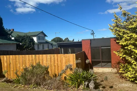 1/6a Ronald St, Devonport, TAS 7310