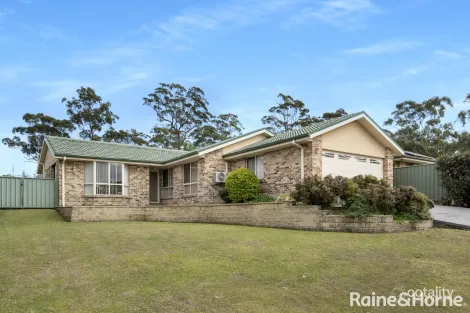 Property photo of 28 Lydon Crescent West Nowra NSW 2541
