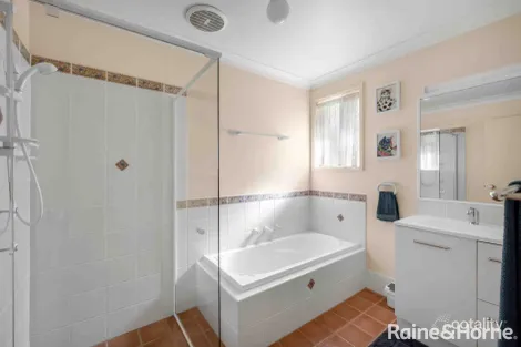 Property photo of 28 Lydon Crescent West Nowra NSW 2541