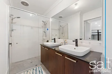 Property photo of 11 Lancaster Loop Piara Waters WA 6112