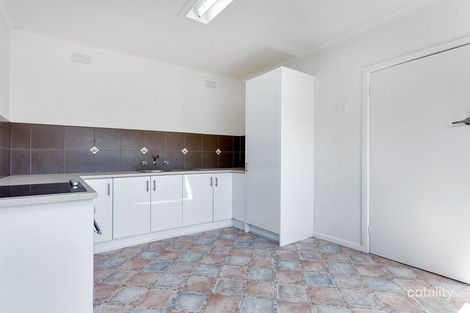 Property photo of 10 Palm Grove Kilsyth VIC 3137