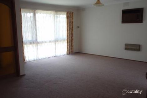 Property photo of 31 Narambi Crescent Frankston VIC 3199