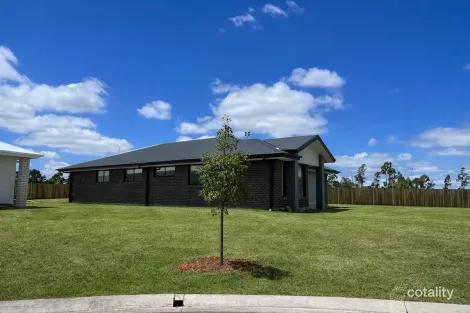 61 Stanley St, Pittsworth, QLD 4356