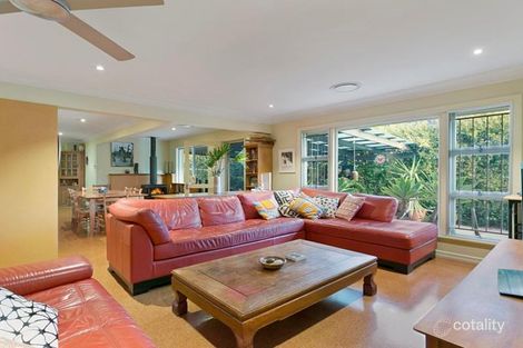 Property photo of 35 Deerhurst Road Brookfield QLD 4069