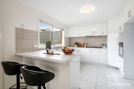 Property photo of 52 Lightwood Crescent Meadow Heights VIC 3048