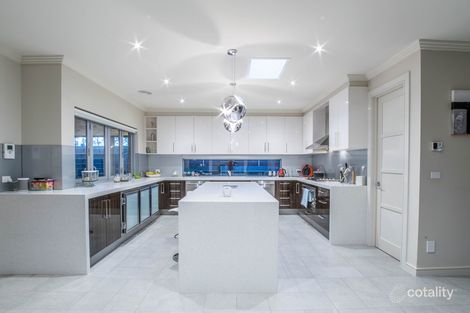 Property photo of 30 Woodward Way Caroline Springs VIC 3023