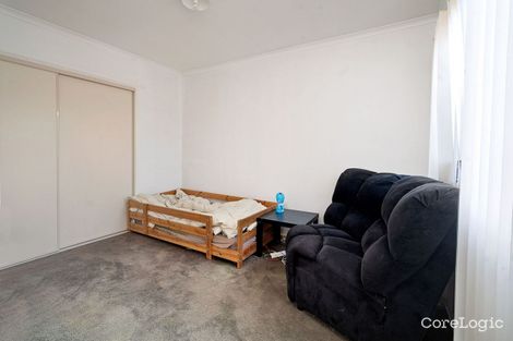 Property photo of 4 Von Nida Drive Cranbourne North VIC 3977