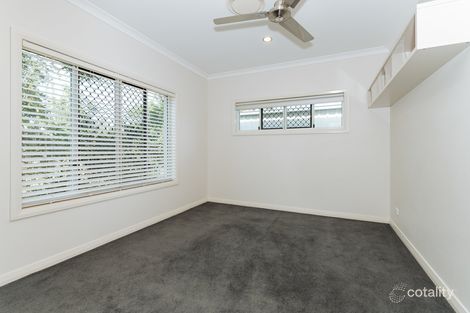 Property photo of 7 Grasstree Crescent Kirkwood QLD 4680