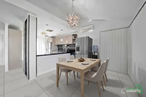 Property photo of 3 Camms Way Meadow Heights VIC 3048