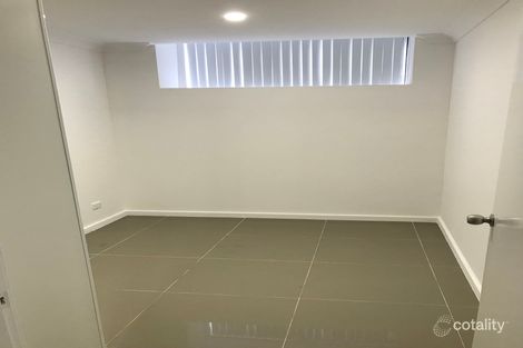 Property photo of 14 Lodi Close West Hoxton NSW 2171