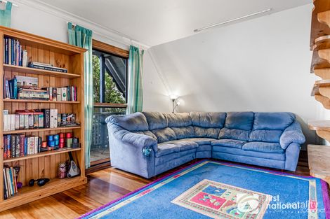 Property photo of 1 Bellbird Crescent Bowen Mountain NSW 2753