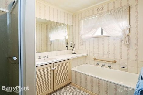 Property photo of 98 Sladen Street Hamlyn Heights VIC 3215