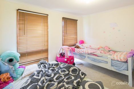 Property photo of 9 Debbie Close Doveton VIC 3177