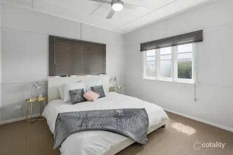 Property photo of 6 Cay Street Newtown QLD 4350