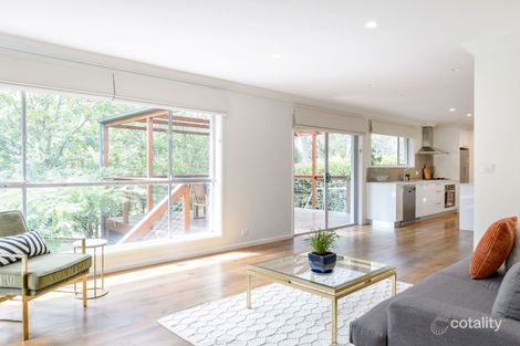 Property photo of 18 Clement Place Macgregor ACT 2615