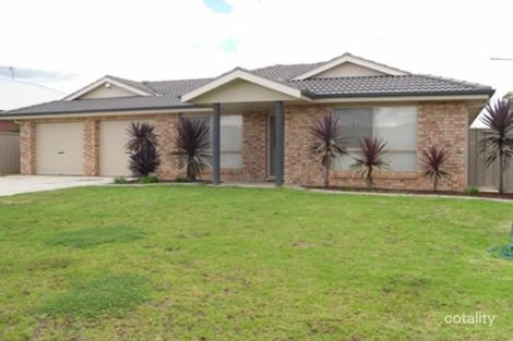 Property photo of 17 Apprentice Avenue Ashmont NSW 2650