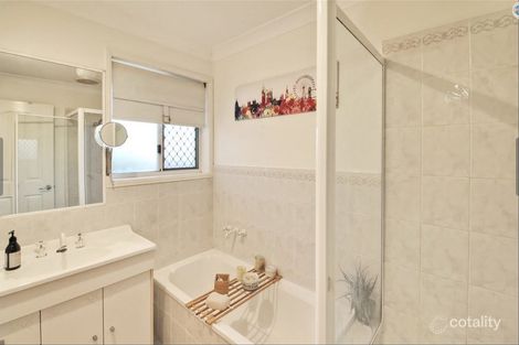Property photo of 84 Poinciana Crescent Stretton QLD 4116