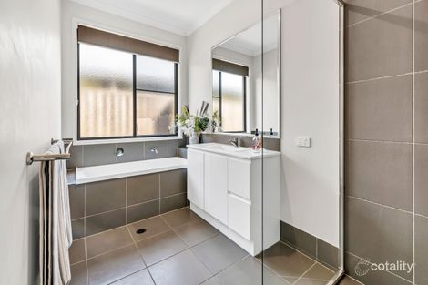 Property photo of 86 Lindeman Circuit Pimpama QLD 4209