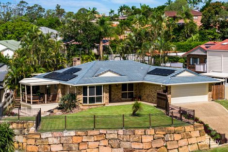 17 Oakmont Cres, Albany Creek, QLD 4035