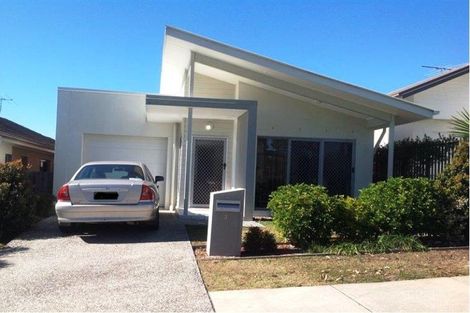 Property photo of 39 Leon Capra Drive Augustine Heights QLD 4300