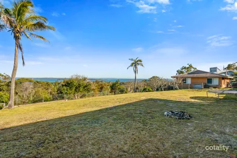 69 RAINBOW CRES, DUNWICH, QLD 4183