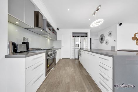 Property photo of 15 Arbourton Avenue Aintree VIC 3336