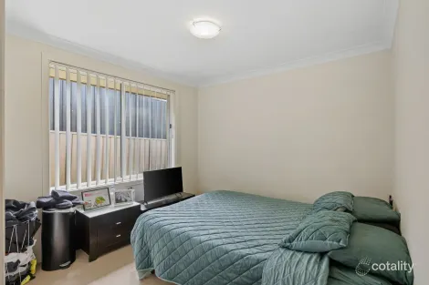 Property photo of 12 Graysynd Circuit Cameron Park NSW 2285