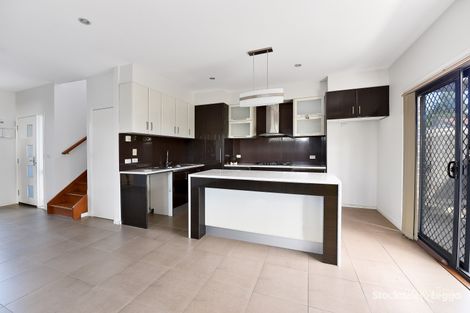 Property photo of 2/6 Mitchell Crescent Meadow Heights VIC 3048